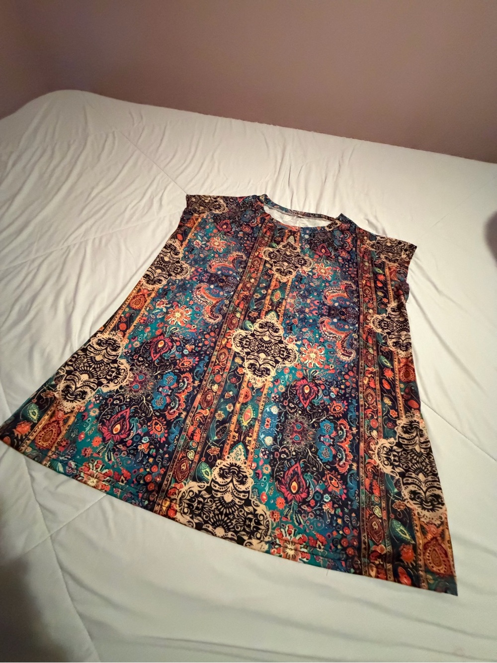 Amazon Essentials Multicolor Paisley Print Women’s Sleeveless Top